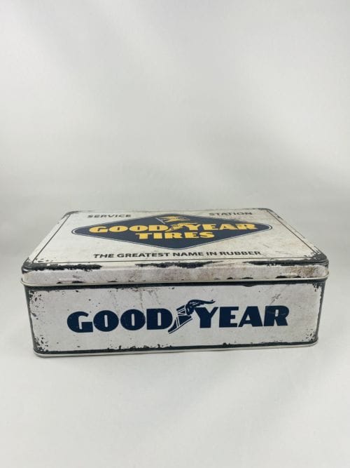 Boîte à sucres, gâteaux, papiers... Good Year