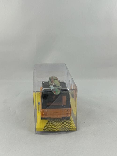 Citroën Mehari orange hippie planche de surf verte