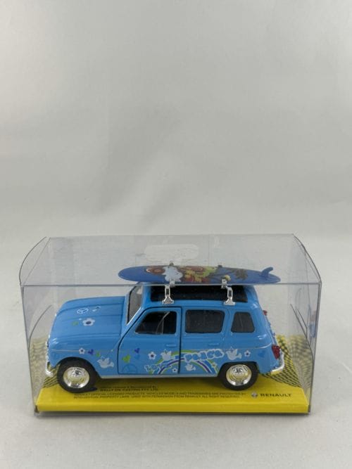 Renault 4L bleue hippie planche de surf bleue