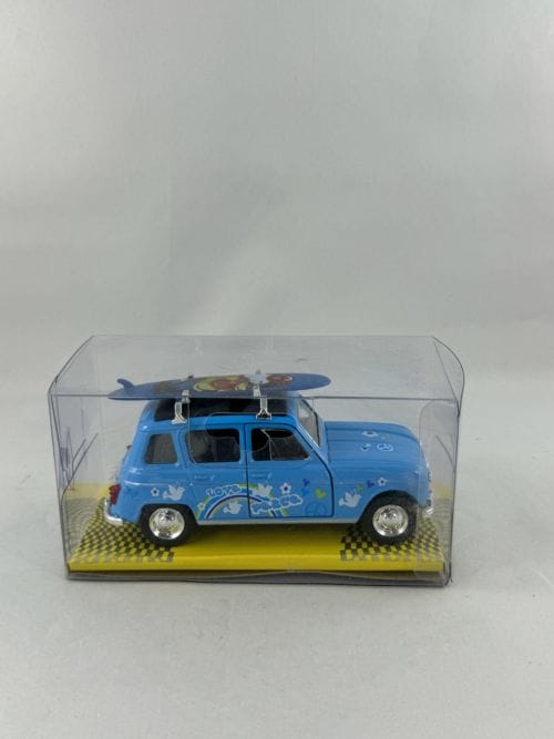 Renault 4L bleue hippie planche de surf bleue