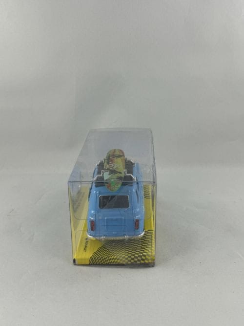 Renault 4L bleue hippie planche de surf verte