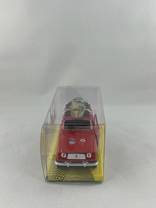 Renault 4L rouge hippie planche de surf verte