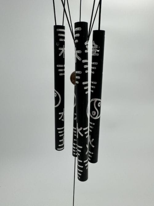 Carillon mobile 4 tubes en métal Noir - Yin & Yang