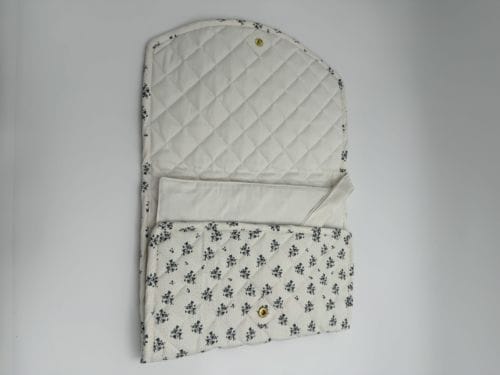 Matelas à langer de voyage - Bleu et Blanc - Konges Slojd