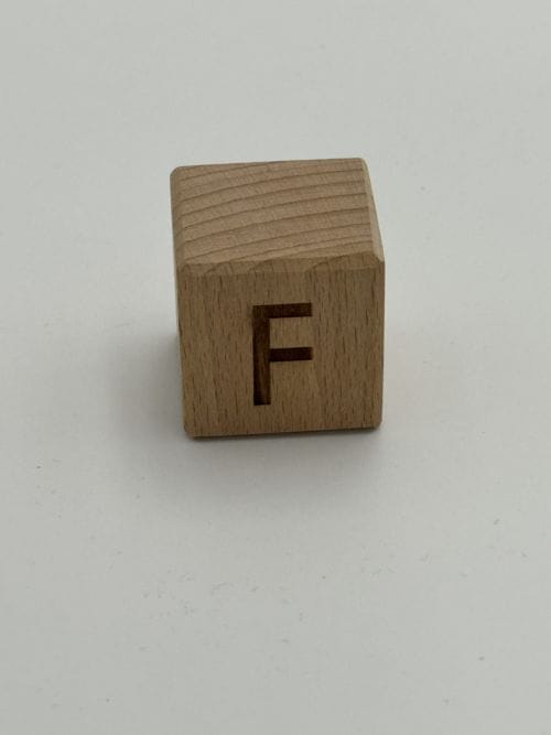 Lettre en Bois - F