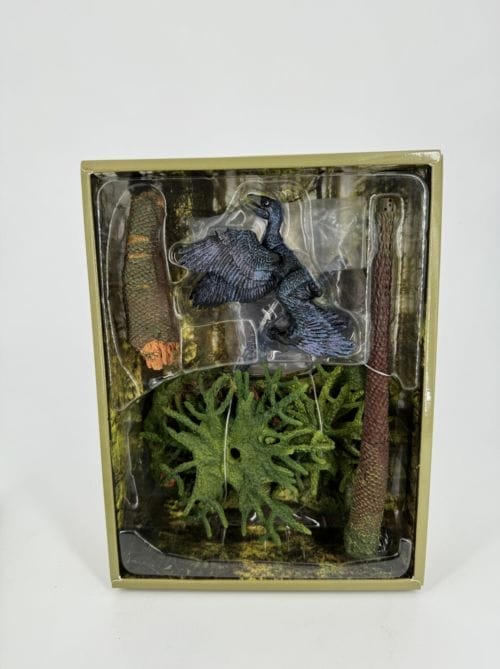 Forest Accessory Pack with Microraptor gui - Beasts of the Mesozoic
