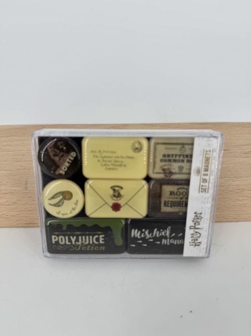 Harry Potter - Boite Set de 8 magnets en volume