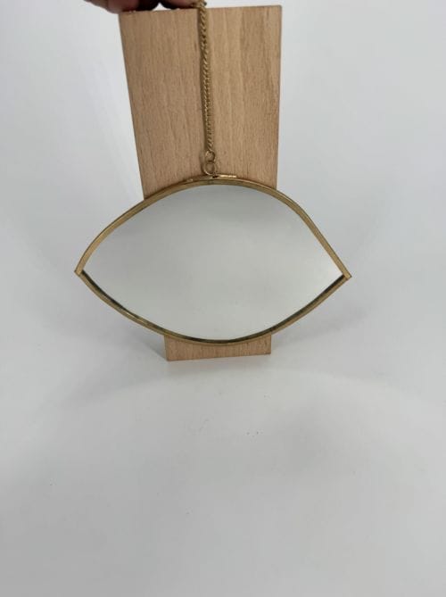 Miroir à suspendre - forme oeil - Madame Stoltz