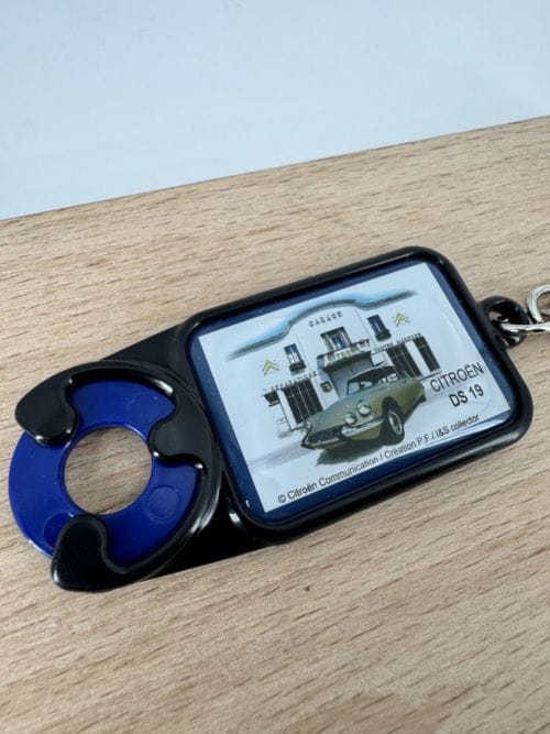Portes-clés avec jeton Citroën DS 19 verte
