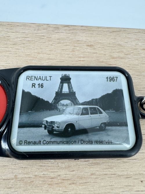 Portes-clés avec jeton Renault R16 Tour Eiffel