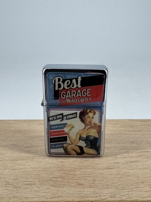 Briquet tempête Moto Best Garage for Motorcycles Pin Up We're Open on Sundays bleu