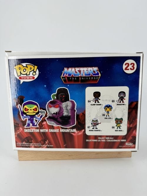 Skeletor with the Snake Mountain - Figurine Funko Pop Town 23 - Masters of the Univers - Figurine en vinyl - Les maîtres de l'Univers