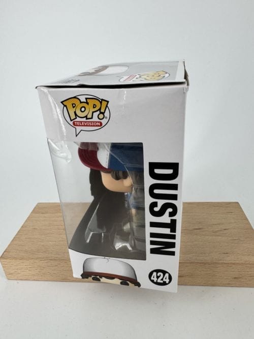 Dustin - Figurine Funko Pop Television 424 - Stranger Things - Netflix