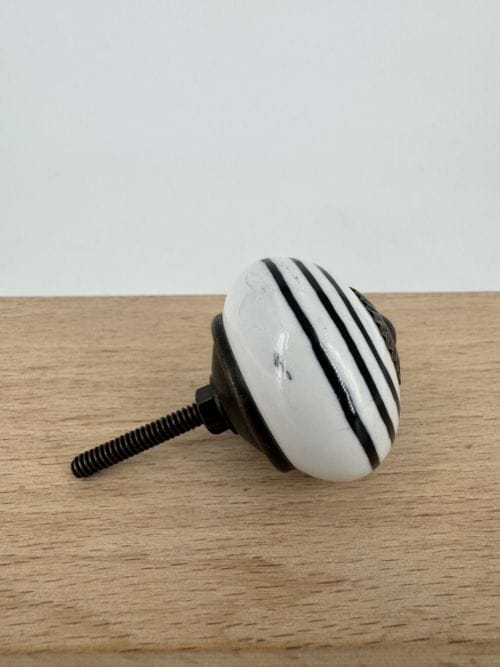 Bouton de poignée pour tiroir blanc en spirale