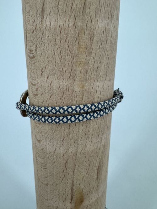 Le vent à la française Bracelet Homme - Oval et plat 2 x 1,5 cm - bracelet moucheté bleu et marron - Résistant à l'eau - taille ajustable - confectionné à la main