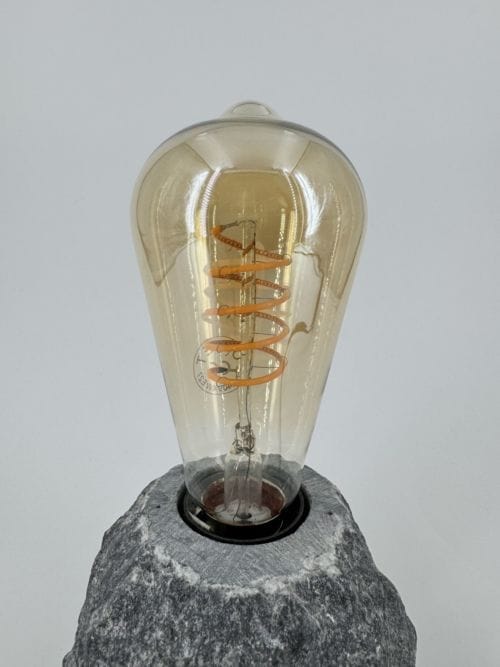 Ampoule E27 Opjet LED filament Bulb 4W 50w incandescent - twist vintage 220-240V - ampoule verre teinté ambré - blanc chaud 700Lm - usage de variateur possible - Ref 012430