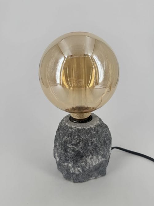 Ampoule E27 Opjet LED filament Bulb 4W 50w incandescent - vintage 220-240V 50Hz - ampoule verre teinté ambré - blanc chaud 200Lm - usage de variateur possible - Ref 012854