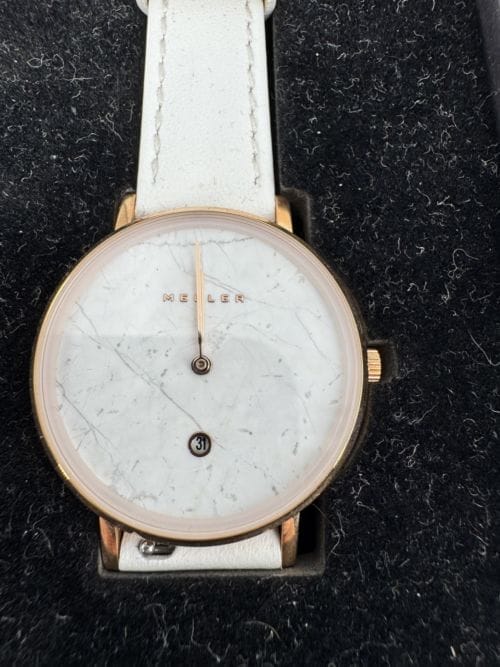 Montre à aiguilles avec bracelet blanc Meller
