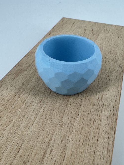 Range bagues jesmonite bleue CG Home