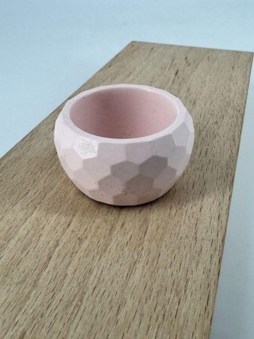 Range bagues jesmonite rose CG Home