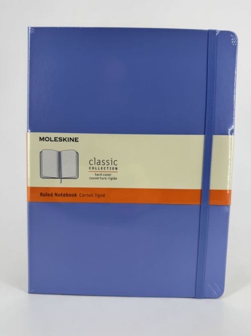 Moleskine Classic Collection Hard Cover Ruled Notebook - Carnet ligné bleu clair - 192 pages