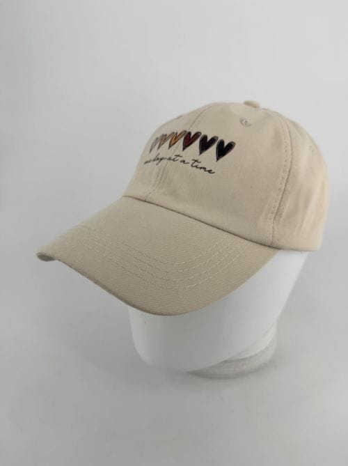 Casquette Crème - Coeurs - One day at a Time