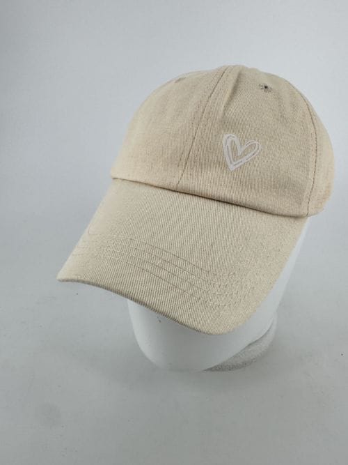 Casquette Crème - Coeur blanc