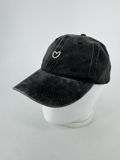 Casquette Grise - Coeur Blanc