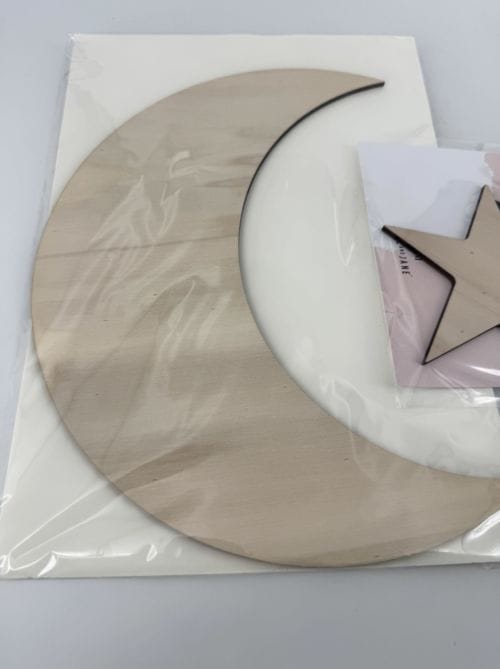 Suspensions en bois - June et Jane - 1 lune et 5 étoiles