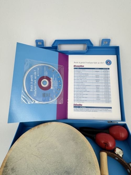 Petit à petit l'enfant fait sa vie ! / Théo Mertens, [paroles et musique] 3549540713461