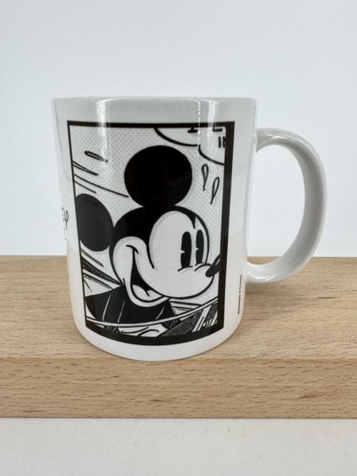 Disney Mickey Mouse Everyday Mug - 315 ml - Pyramid International - Mickey conduit sa voiture