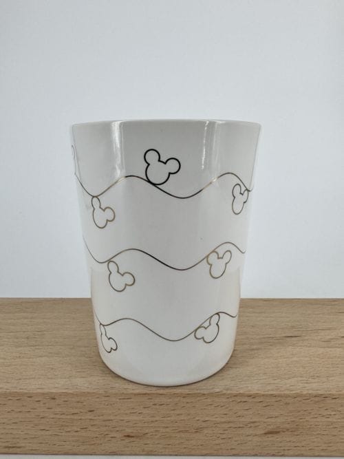 Disney Mickey Mouse Ceramic Mug - Funko - Têtes de Mickey dorés et une anse rose