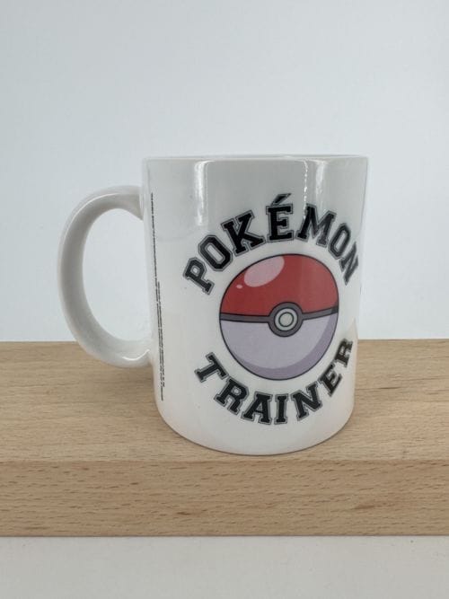 Pokémon Trainer Mug - GB Eye - MG1903
