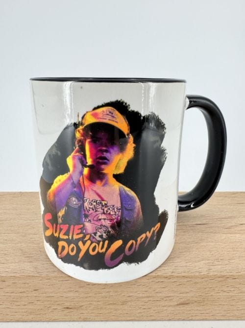 Stranger Things Dustin - Suzie do you Copy ? - Everyday Mug - Pyramid International - MG25873 - Netflix