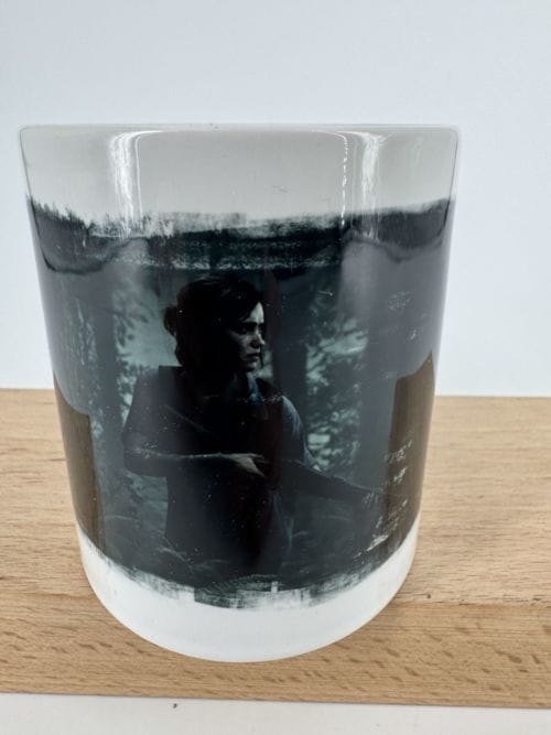 The Last of Us Part II Mug Ellie forêt - GB Eye - MG3547