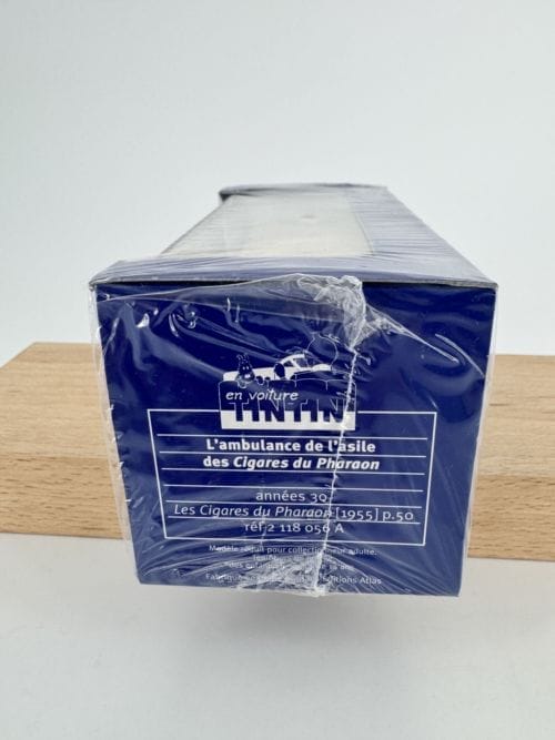 Tintin Hergé En voiture avec Tintin - L'ambulance de l'asile - Les cigares du pharaon - Moulinsart 2006 - Référence 2 118 056A - éditions Atlas