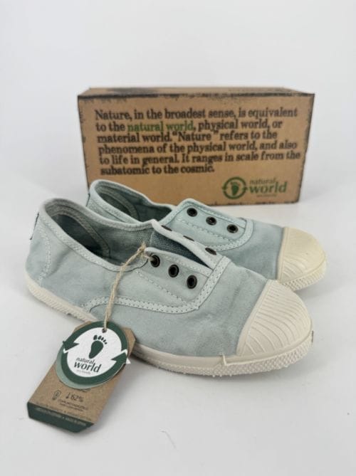 Chaussures enfants sneakers toile élastique coton bio Natural World Aqua 470E 640 -Turquoise -Taille 31 La semelle d'une des deux est plus jaune que l'autre
