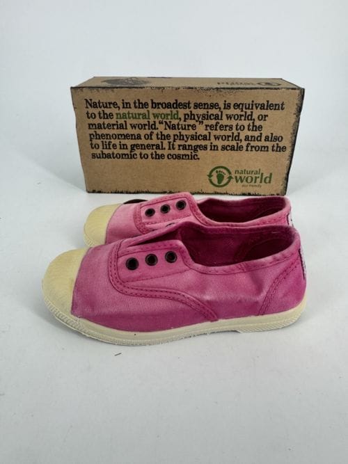 Chaussures enfants sneakers toile élastique coton bio Natural World 470E 612 Fushia Enz - Rose - Taille 28 La semelle d'une des deux est plus jaune que l'autre
