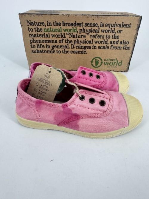 Chaussures enfants sneakers toile élastique coton bio Natural World 470E 612 Fushia Enz - Rose - Taille 28 La semelle d'une des deux est plus jaune que l'autre